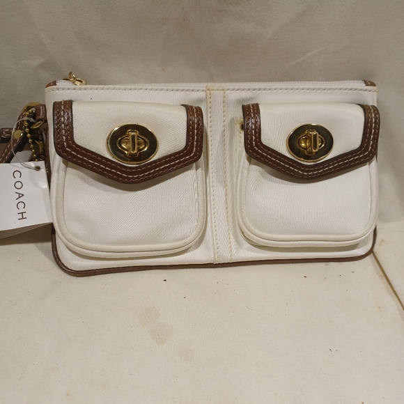 Coach Wristlet Or Small Bag - Picture 2 of 10